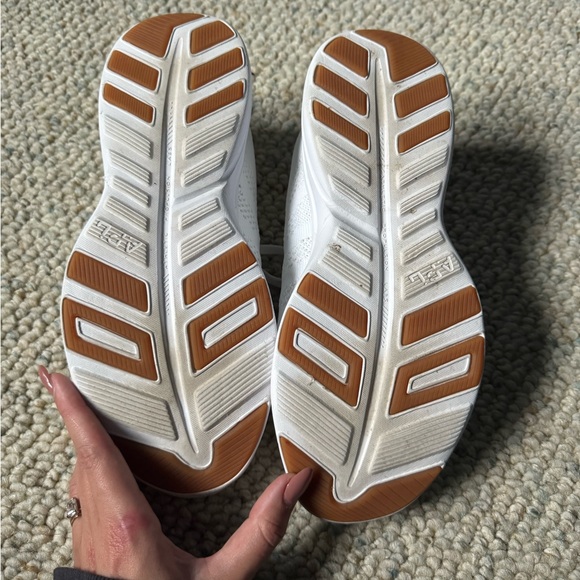 Women’s APL TechLoom Pro White Size 8 - Picture 2 of 8